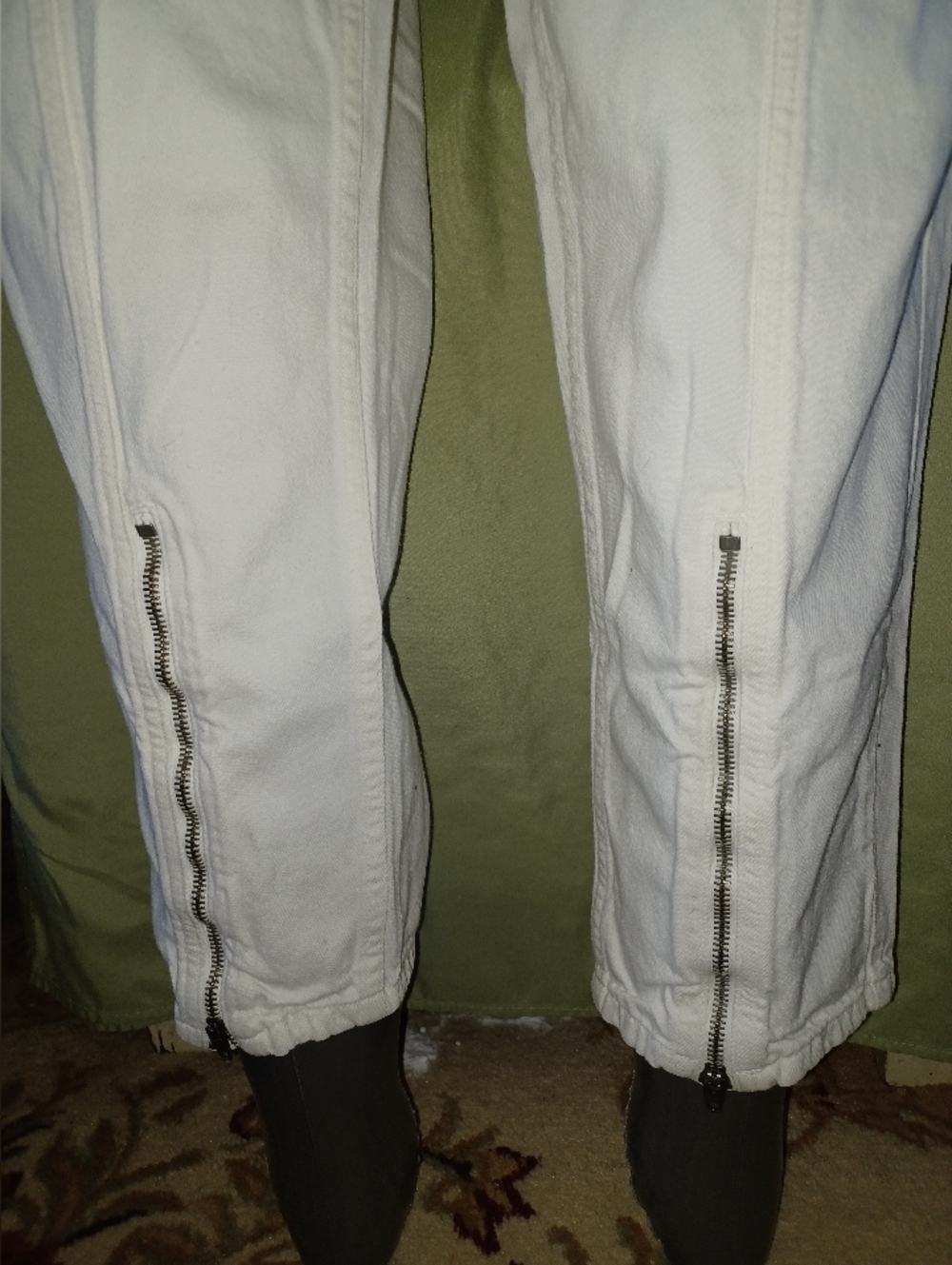 Zara White Cargo Barrel Leg Pants with Ankle Zips - Picture 6 of 9